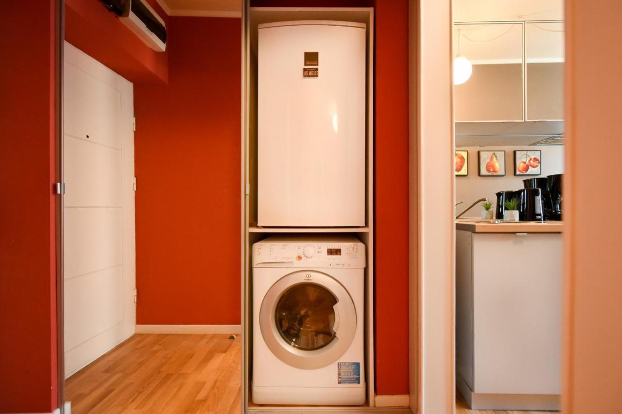 Downtown Oasis: Central Apartments With Cozy Charm بوخارست المظهر الخارجي الصورة