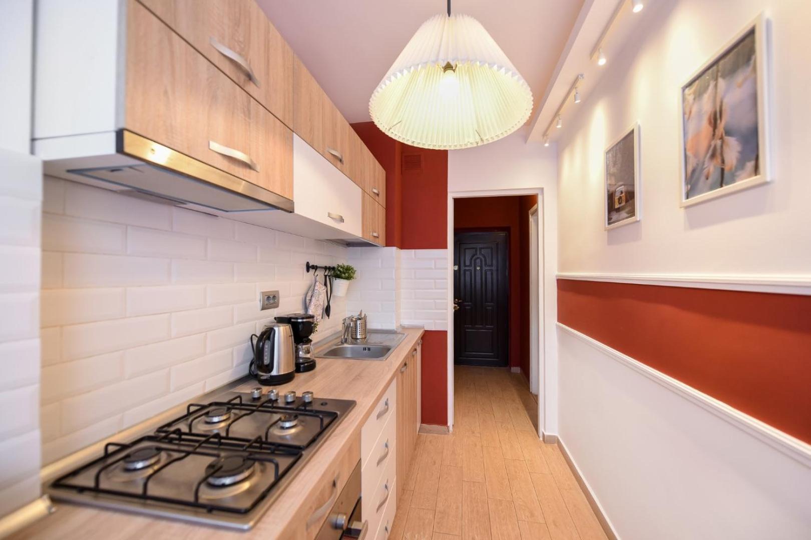 Downtown Oasis: Central Apartments With Cozy Charm بوخارست الغرفة الصورة