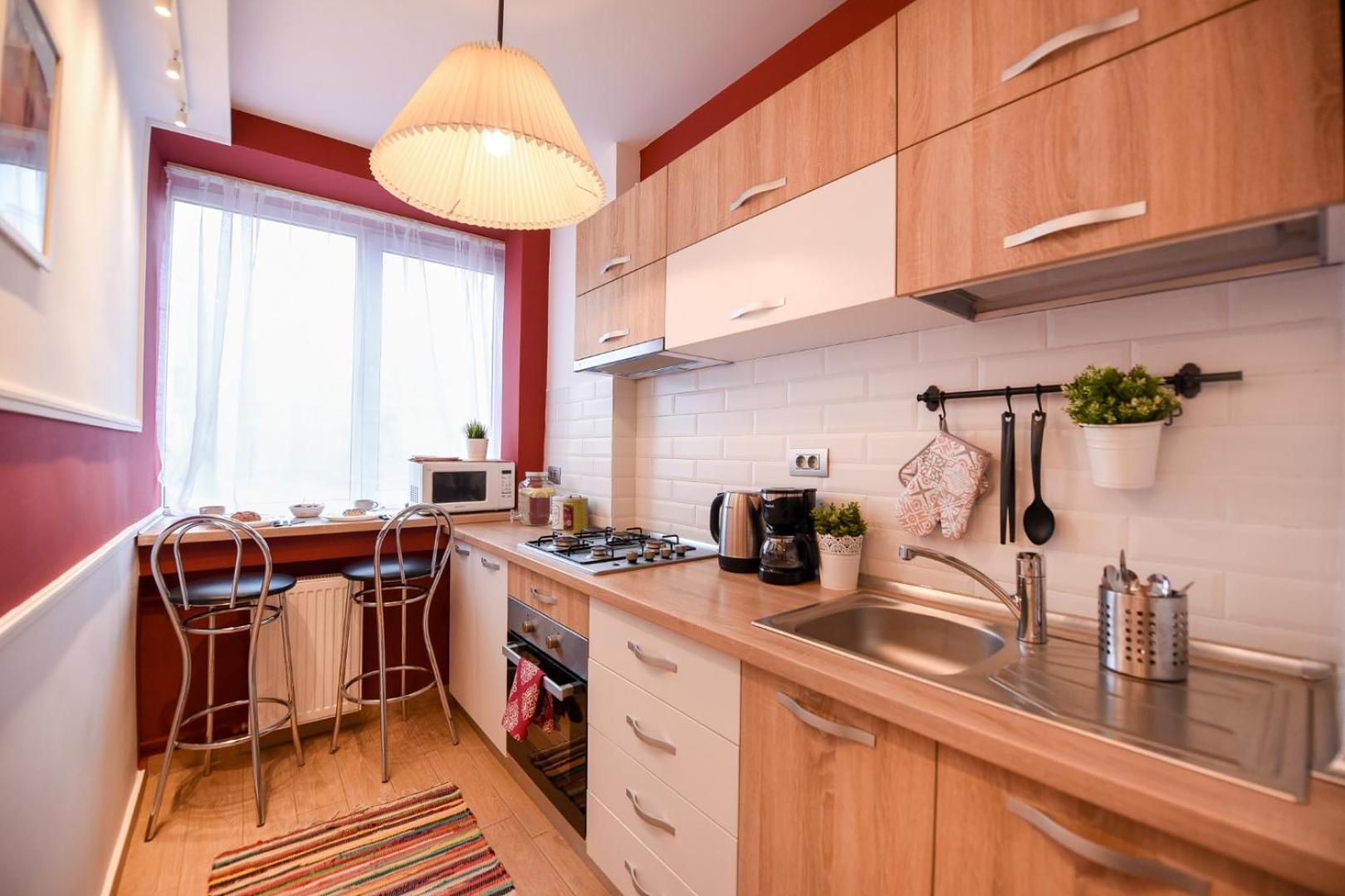 Downtown Oasis: Central Apartments With Cozy Charm بوخارست الغرفة الصورة